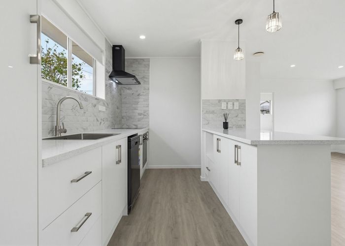  at 1/5 Royal Arch Place,, Rosehill, Papakura, Auckland