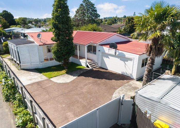  at 12B Rosier Road, Glen Eden, Waitakere City, Auckland