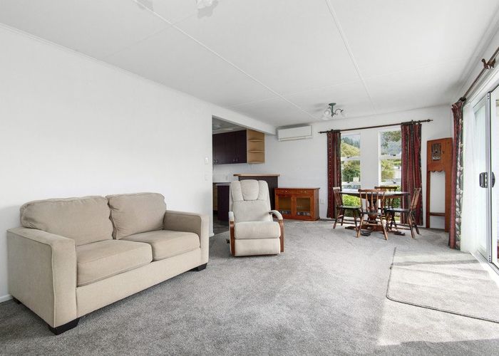  at 1/8 Kew Grove, Wainuiomata, Lower Hutt, Wellington