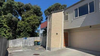  at 3C Woodall Place, Totara Vale, Auckland