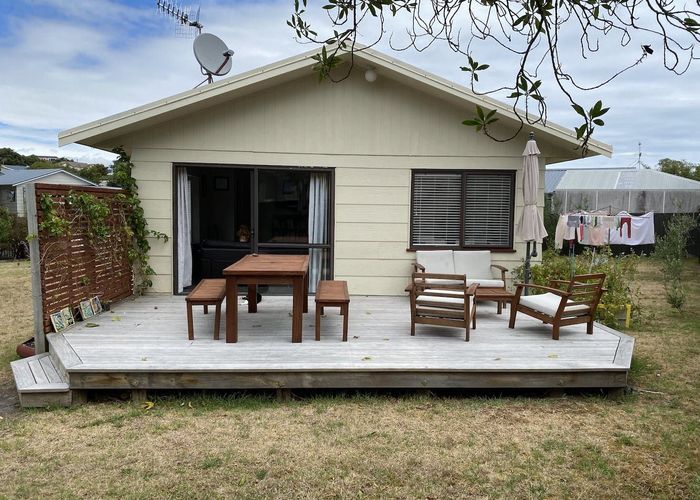  at 89 Queens Road, Waikanae Beach, Waikanae