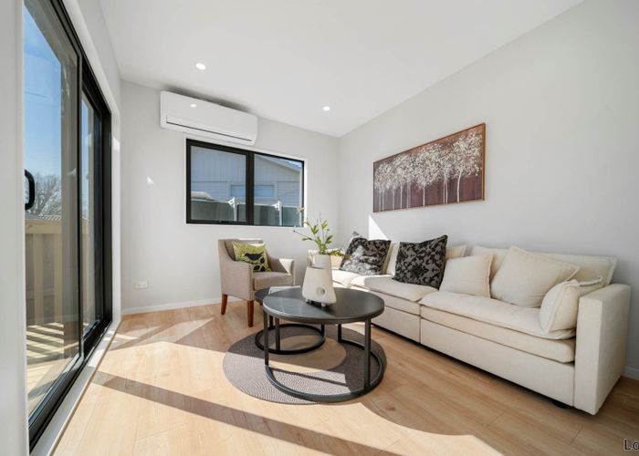  at 2 / 8 Clutha Crescent, Clover Park, Manukau City, Auckland