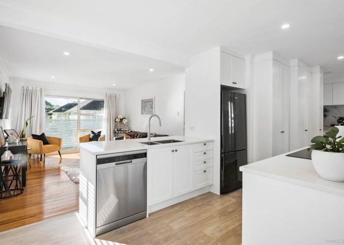  at 113a Nile Road, Milford, North Shore City, Auckland