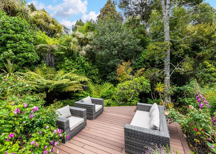  at 68 Woodfern Crescent, Titirangi, Auckland