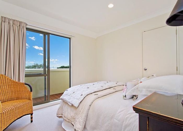  at 2/760 Remuera Rd, Meadowbank, Auckland City, Auckland