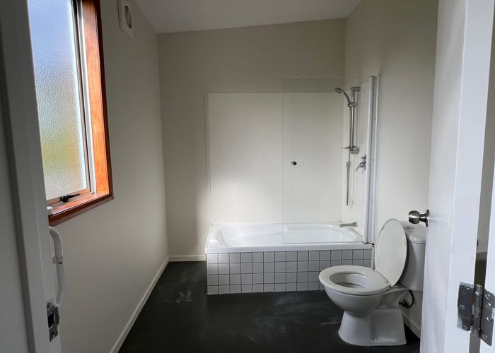  at 69 Albionvale Road, Glen Eden, Waitakere City, Auckland