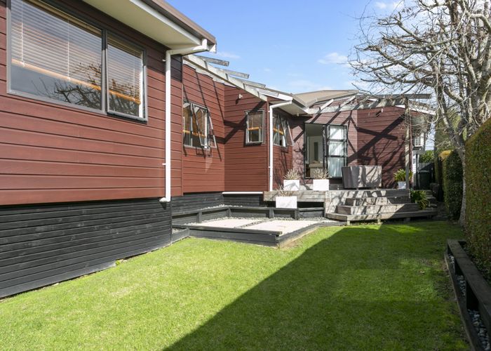  at 2/47 Alverston Street, Waterview, Auckland City, Auckland