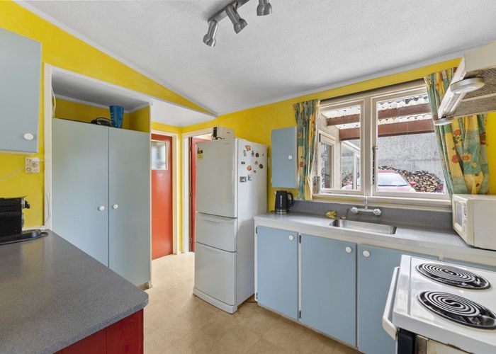  at 4 Brockville Road, Glenross, Dunedin, Otago