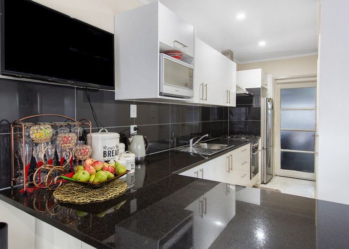  at 3/10 Lotus Lane, Mangere East, Manukau City, Auckland
