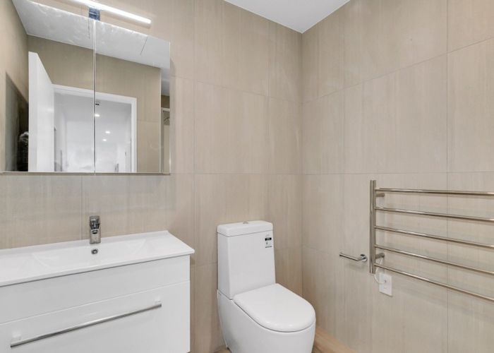  at 104/165 Lake Road, Northcote, North Shore City, Auckland