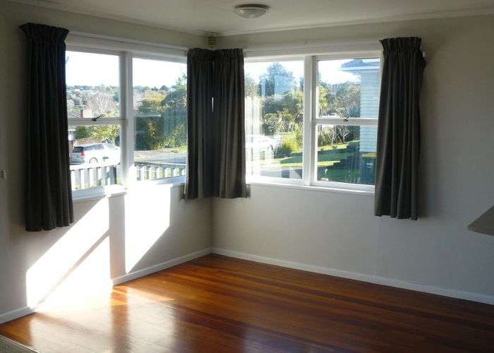  at 2 Garfield Road, Helensville, Rodney, Auckland