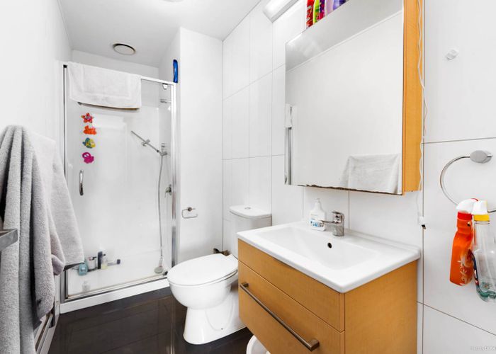  at 809/17 Putney Way, Manukau, Auckland