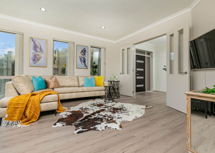  at 5 Viridian Lane, Greenhithe, Auckland