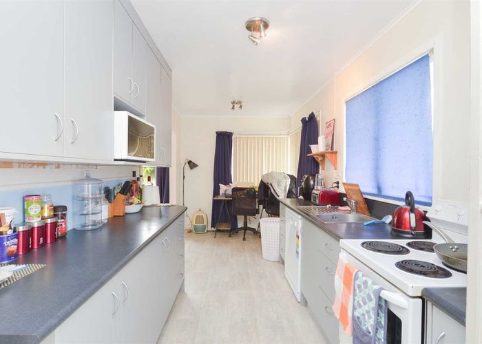  at 25 Rosalind Street, Deanwell, Hamilton