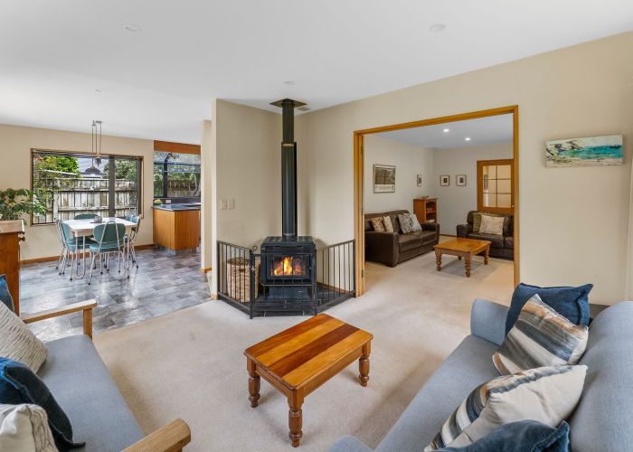  at 20 Malthouse Crescent, Brightwater, Brightwater