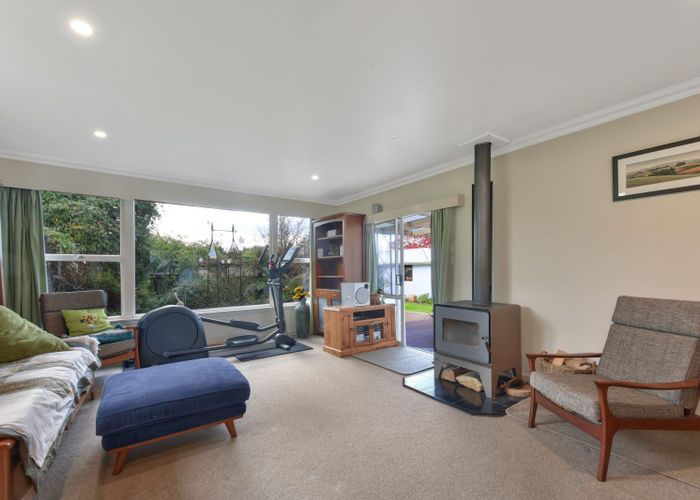  at 80 Old Mill Road, Brooklyn