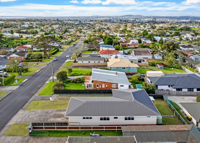  at 35 Eastglen Road, Glen Eden, Auckland