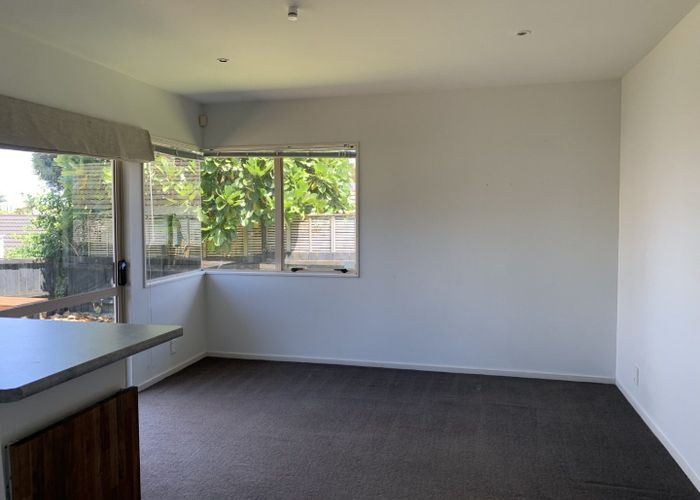  at 3 Bridgehead Cove, West Harbour, Auckland