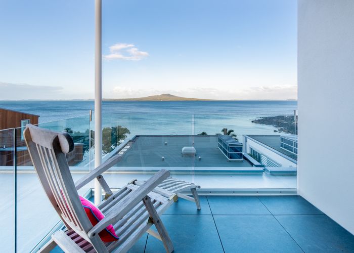  at 3/245 Hurstmere Road, Takapuna, Auckland