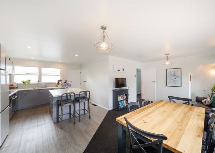  at 11 Erin Street, Hokowhitu, Palmerston North