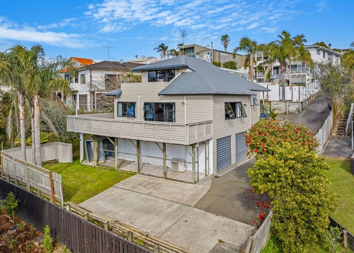  at 11 Mizpah Road, Waiake, Auckland