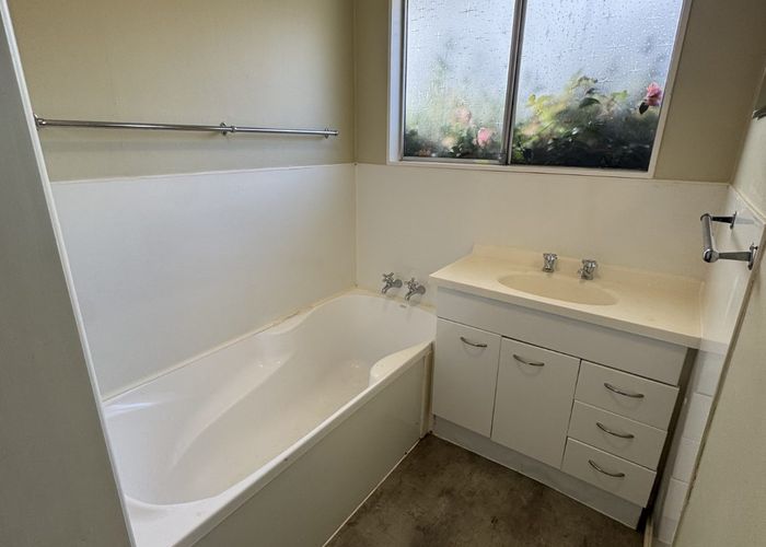  at 8 Gemstone Drive, Birchville, Upper Hutt, Wellington