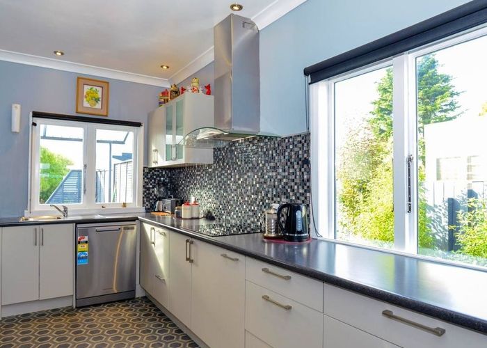  at 1012 Heretaunga Street East, Parkvale, Hastings, Hawke's Bay