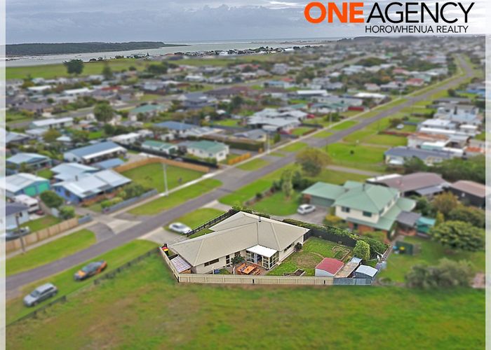  at 1A Edinburgh Terrace, Foxton Beach, Foxton