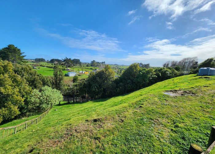  at 254A Mountain Road, Lepperton, New Plymouth