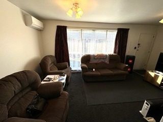  at 2/78 Middlepark Road, Sockburn, Christchurch