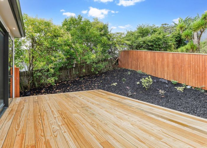  at 5 Springhill Lane, Sunnyvale, Auckland