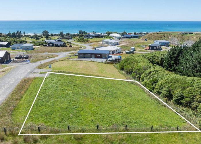  at 9 Knoyle Road, Riversdale Beach, Masterton