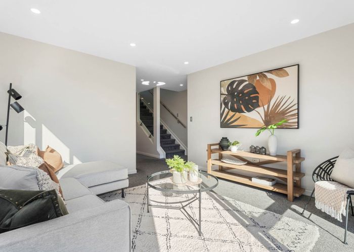  at 2 Crieff Place, Te Atatu Peninsula, Waitakere City, Auckland