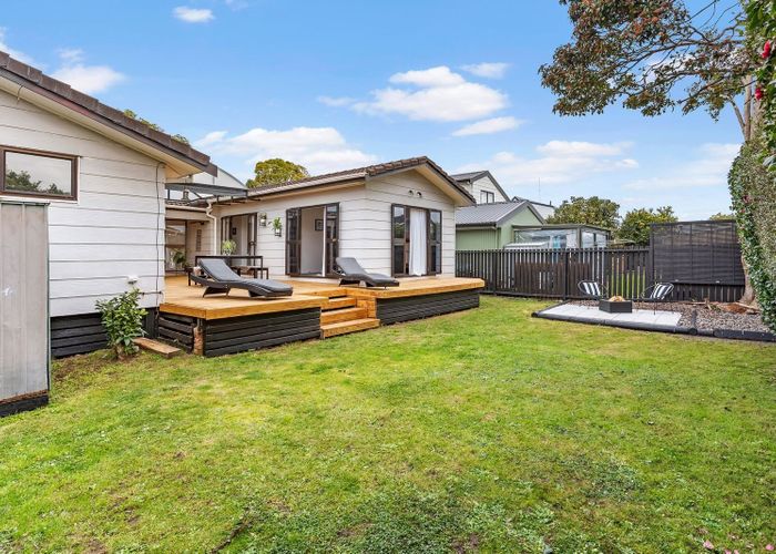 at 25 Sunningdale Street, Wattle Downs, Manukau City, Auckland