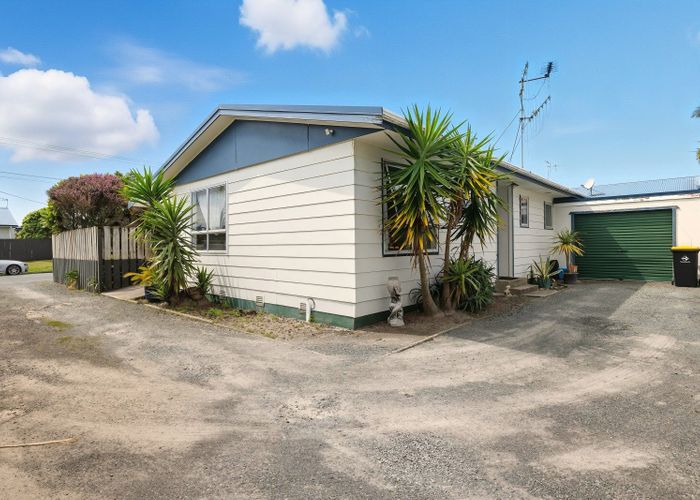  at 2/1216 Papamoa Beach Road, Papamoa, Tauranga, Bay Of Plenty