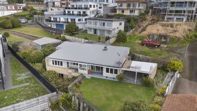  at 7 Catherine Crescent, Moturoa, New Plymouth