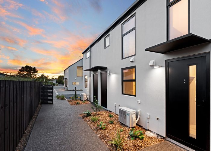  at 1-4/172 Colombo Street, Sydenham, Christchurch City, Canterbury
