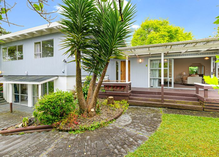  at 9 Pinehurst Place, Wattle Downs, Auckland
