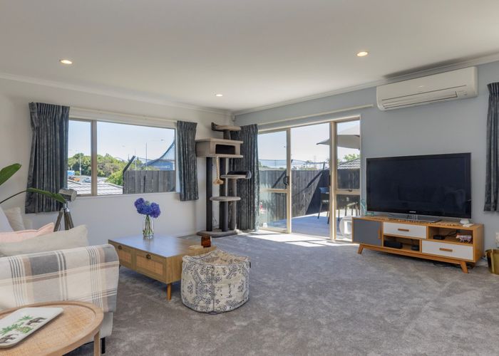  at 9 Ulster Road, Blockhouse Bay, Auckland