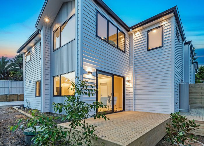  at 10A Cranston Street, Torbay, North Shore City, Auckland