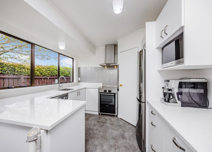  at 4/17 Ross Martin Court, Conifer Grove, Papakura, Auckland