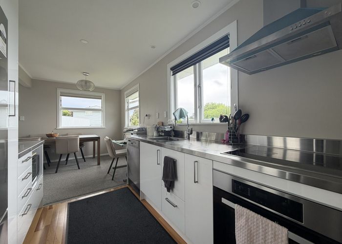  at 6 Lenox Grove, Johnsonville, Wellington, Wellington