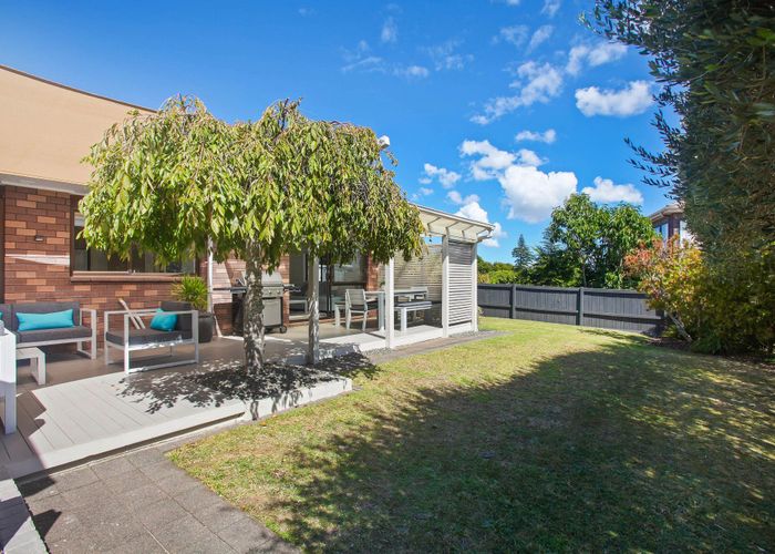  at 143 Whitford Road, Somerville, Manukau