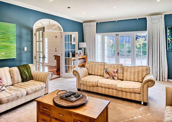  at 25 Cheviot Road, Lowry Bay, Lower Hutt, Wellington