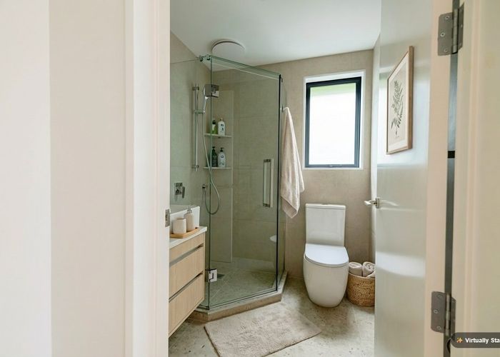  at Room 2/11/872 Mount Eden Rd, Three Kings, Auckland City, Auckland