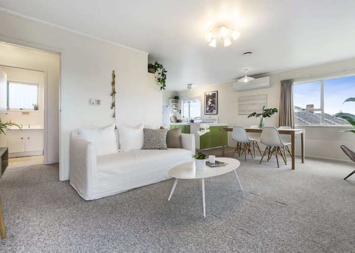  at 1/57 Amberley Avenue, Te Atatū South, Auckland