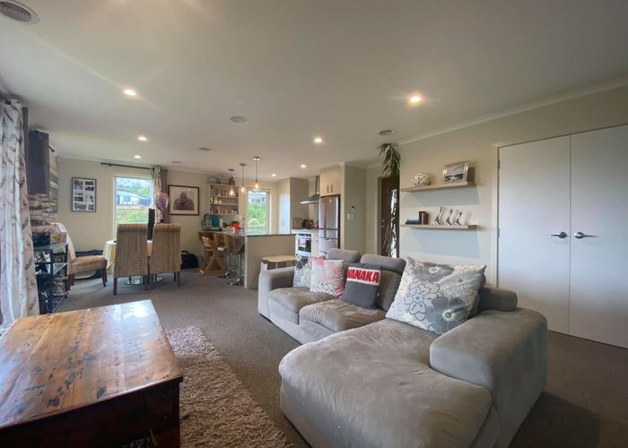  at 21 Banks Boulevard, Whitby, Porirua