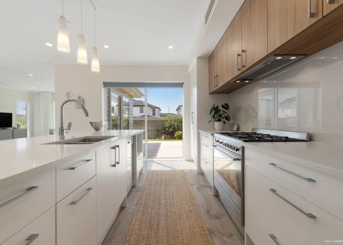  at 8 Hua Lane, Silverdale, Rodney, Auckland