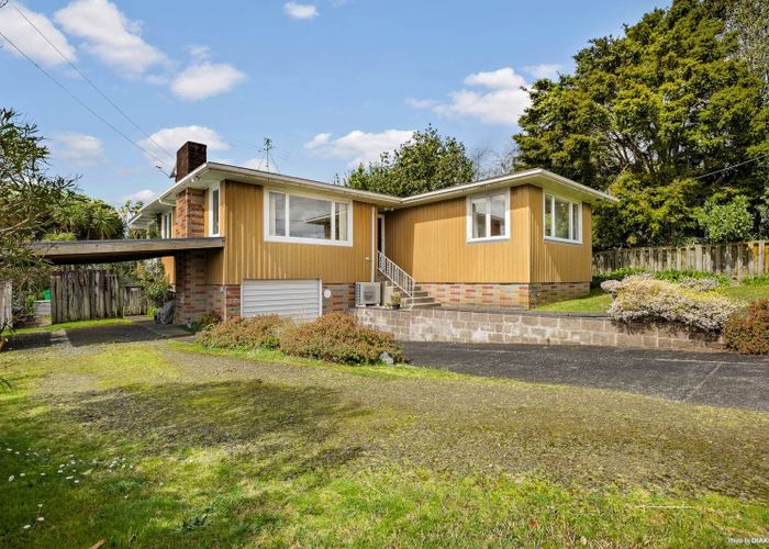  at 3 Porter Avenue, Te Atatu South, Waitakere City, Auckland