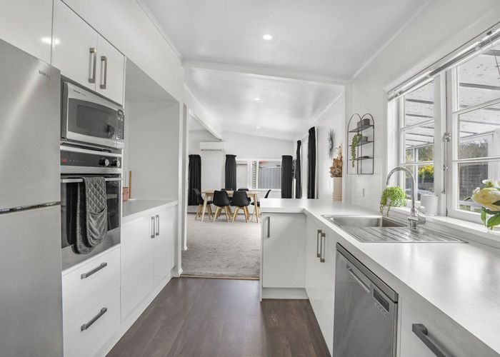  at 12A Heretaunga Square, Silverstream, Upper Hutt